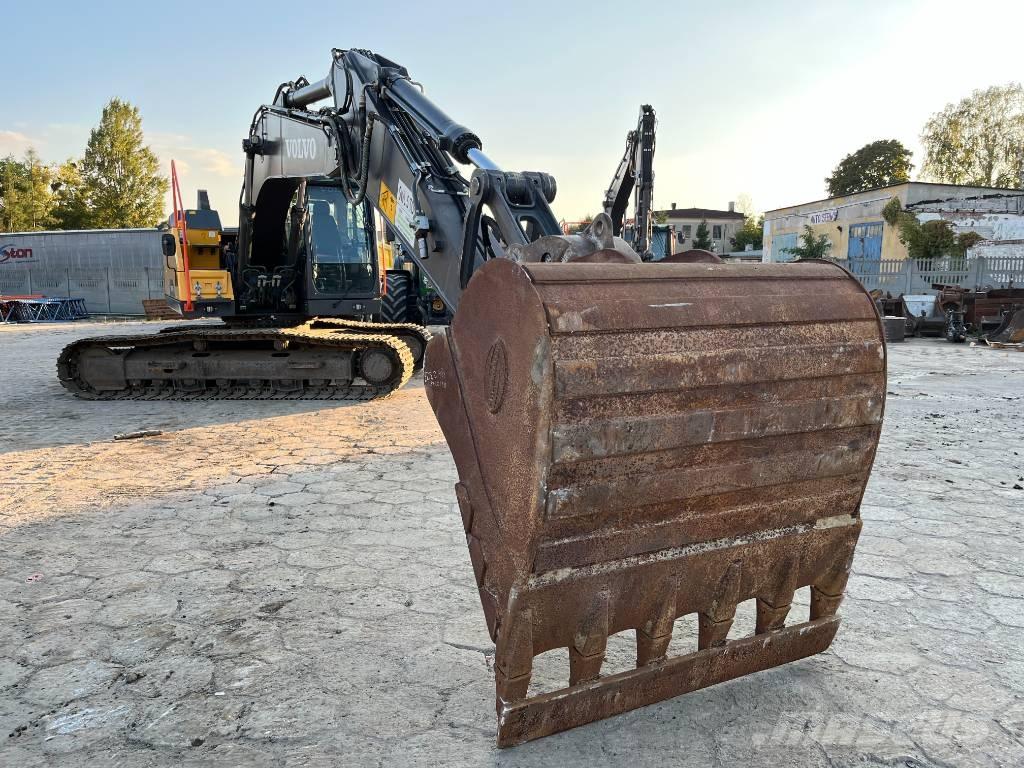 Volvo EC 220 E Koparki gąsienicowe