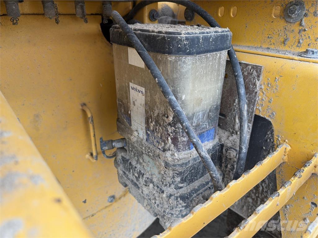 Volvo L120F Ładowarki kołowe