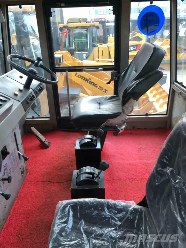 XCMG XP301 Walce ogumione