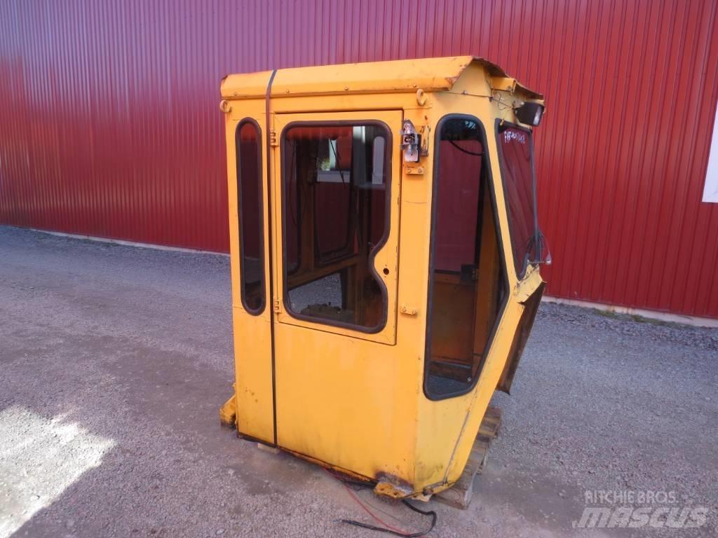 Fiat-Allis 345B Kabiny i wnętrze