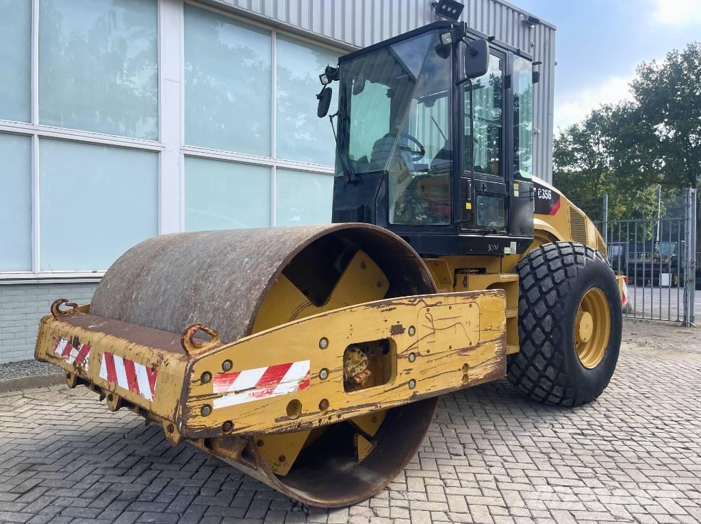 CAT CS 56       2010 Walce jednobębnowe
