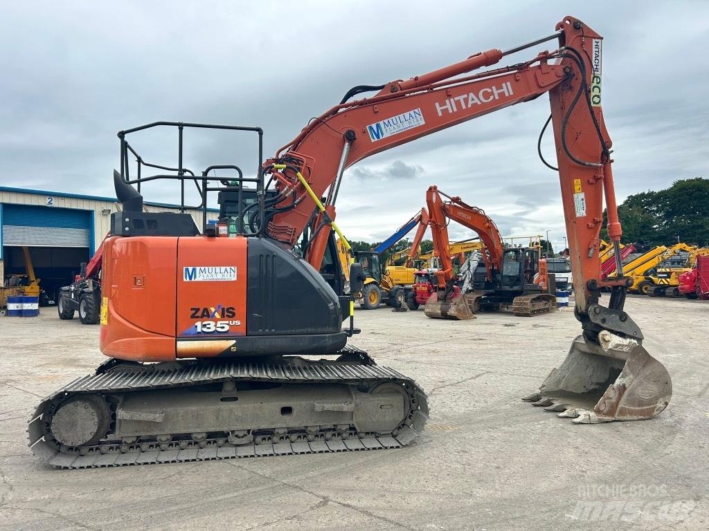 Hitachi ZX135 US-6 Koparki gąsienicowe