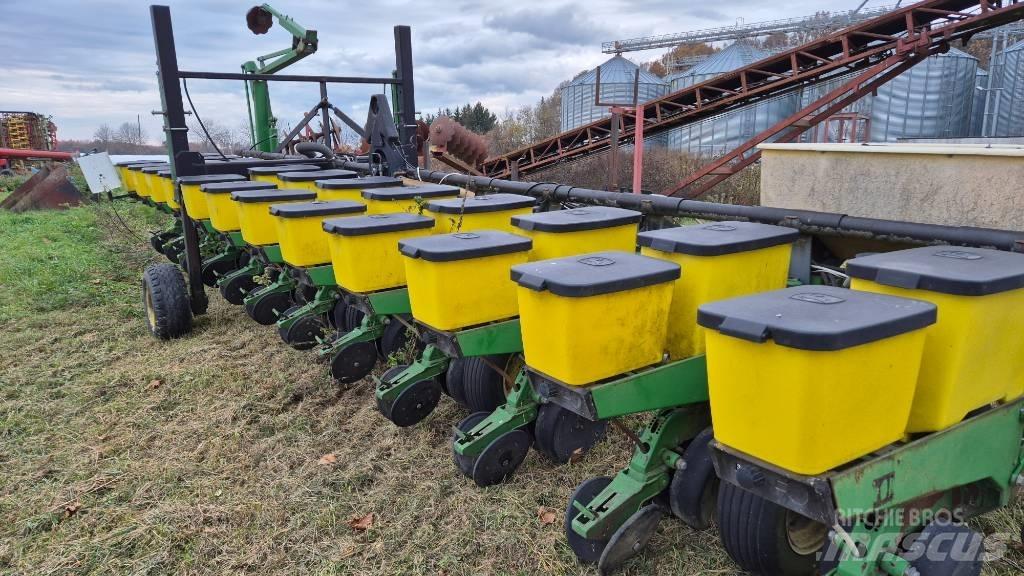 John Deere 1760 Sadzarki