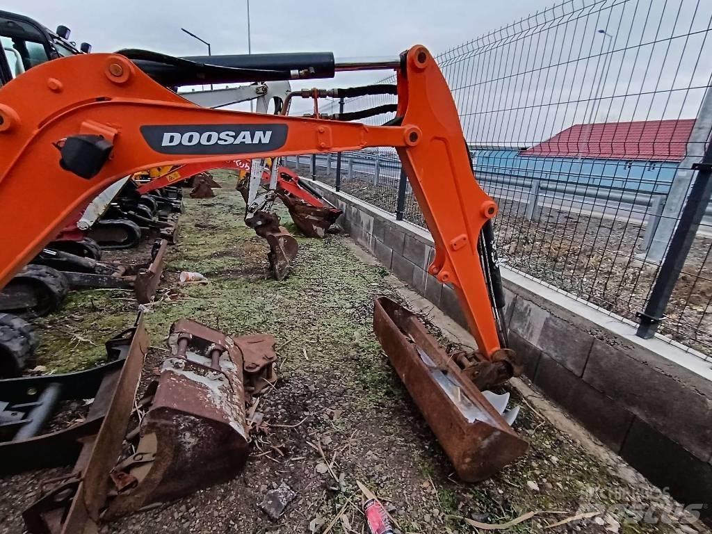 Doosan DX 19 Minikoparki