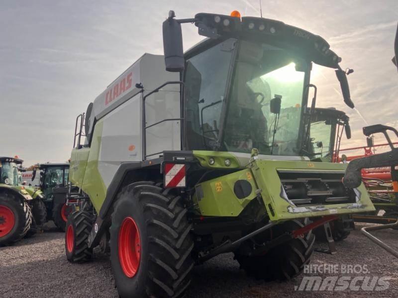 CLAAS TRION 530 Kombajny zbożowe
