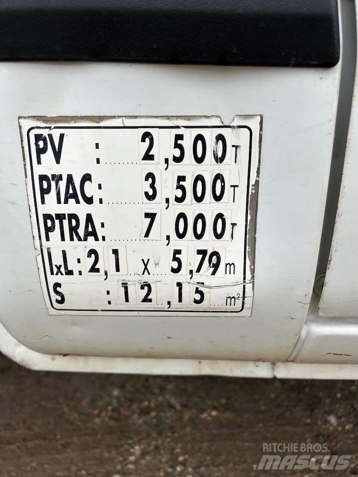 Iveco 35C 11 Busy / Vany