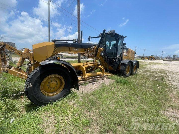 CAT 12 M 3 Równiarki