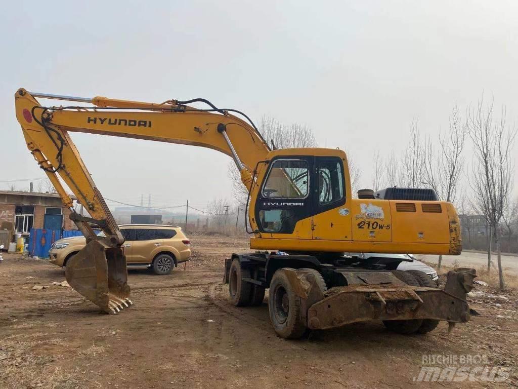 Hyundai R210WD Koparki kołowe