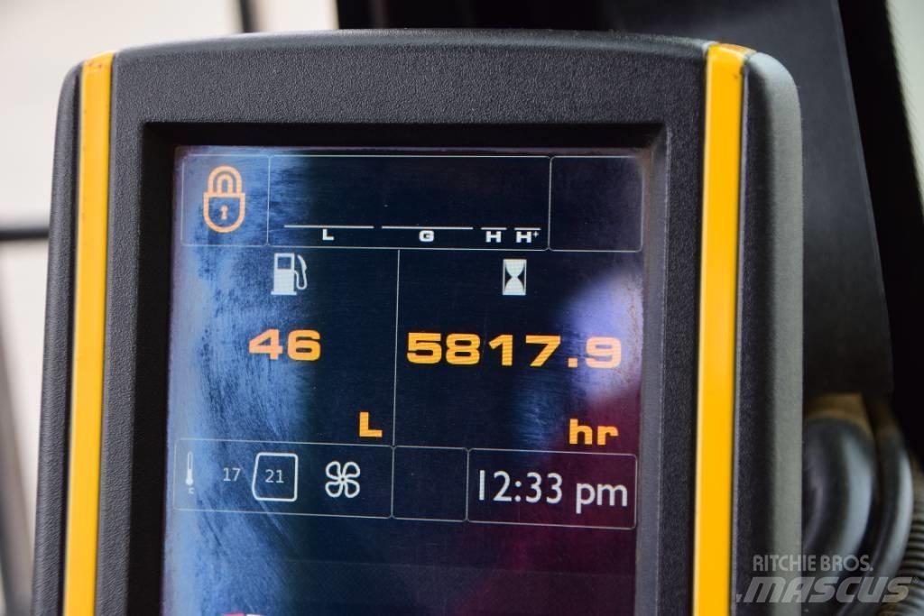 JCB JS131LC PLUS Koparki gąsienicowe