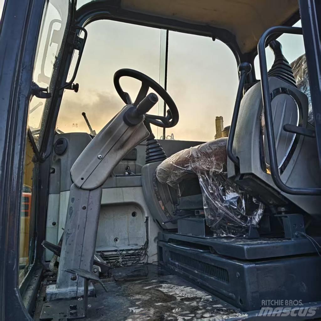 Hyundai 60 W Koparki kołowe