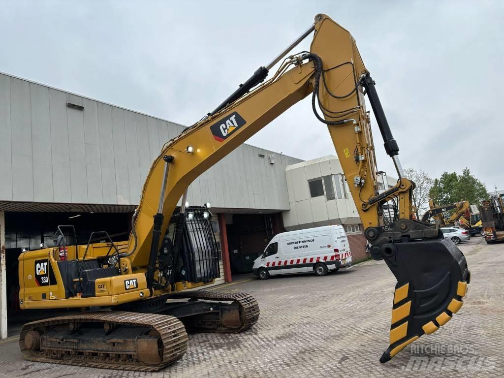 CAT 330 Koparki gąsienicowe