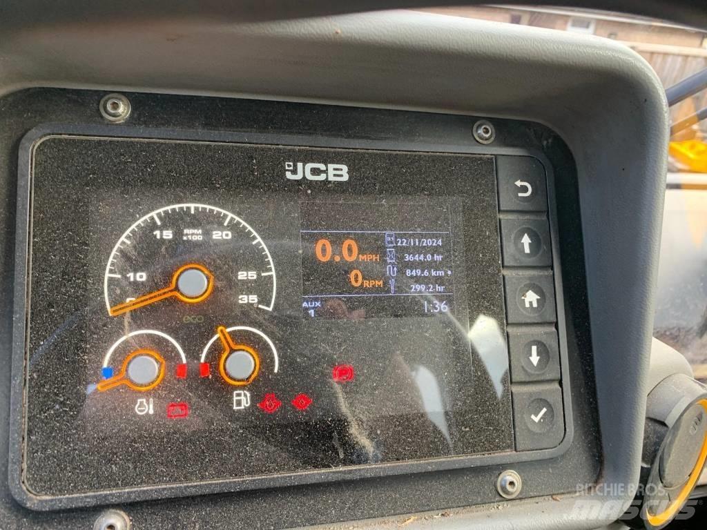 JCB TM 320 S Ładowarki rolnicze
