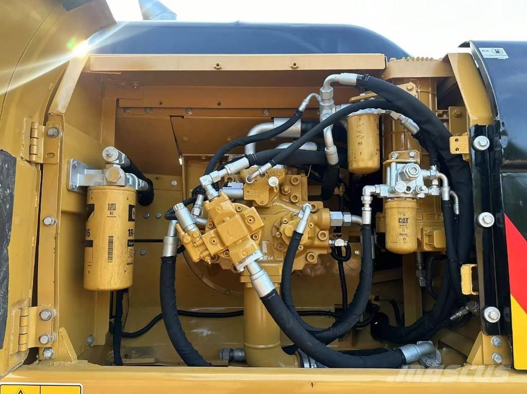 CAT 330 D Koparki gąsienicowe