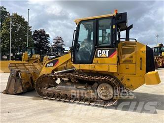 CAT 953D Ładowarki gąsienicowe