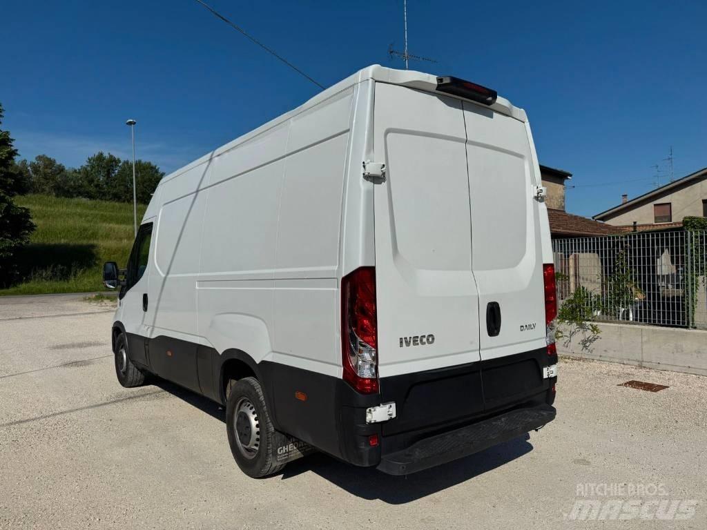 Iveco Daily 35s14 Busy / Vany