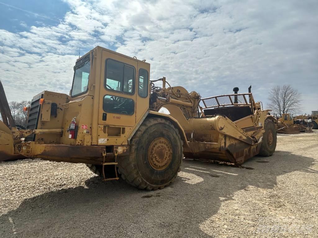 CAT 627 F Skrobaki