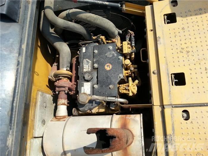 CAT 315 D Koparki gąsienicowe