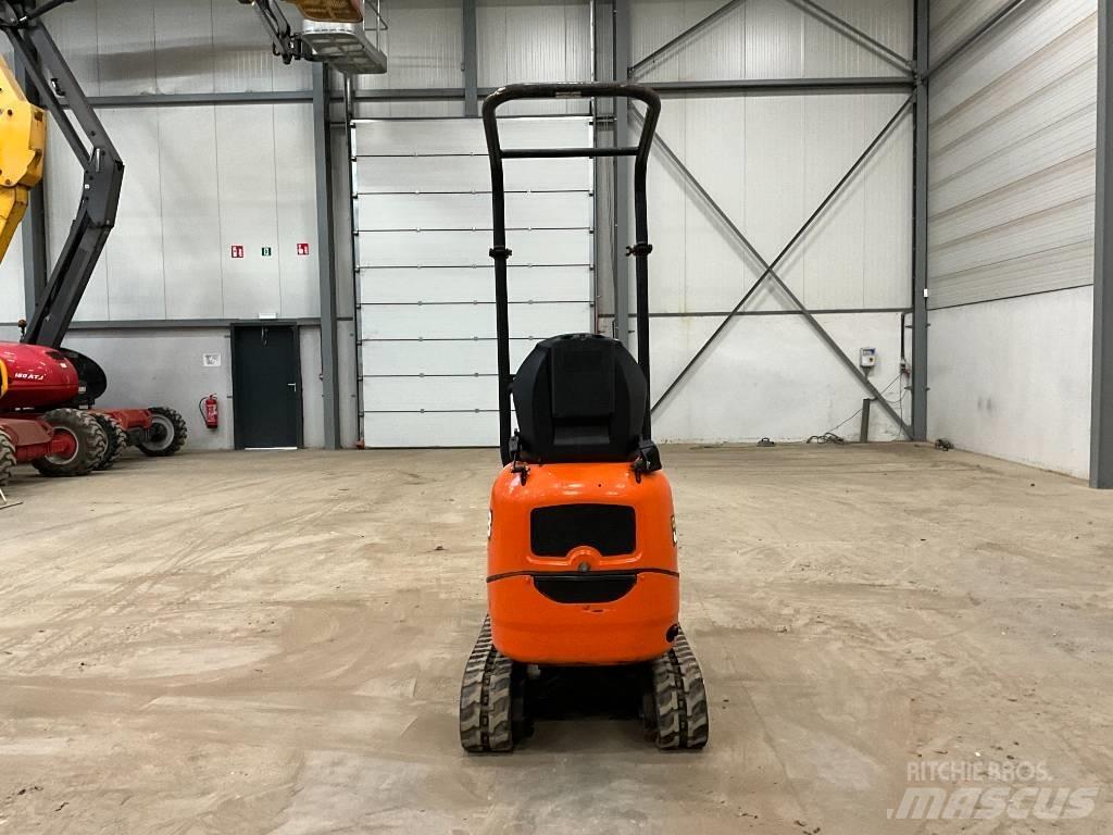 JCB 8008 Minikoparki