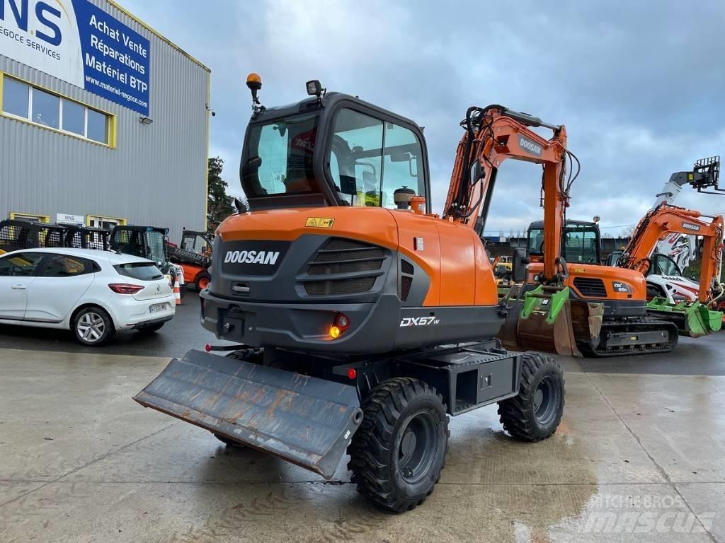 Doosan DX 57 W-5 Koparki kołowe