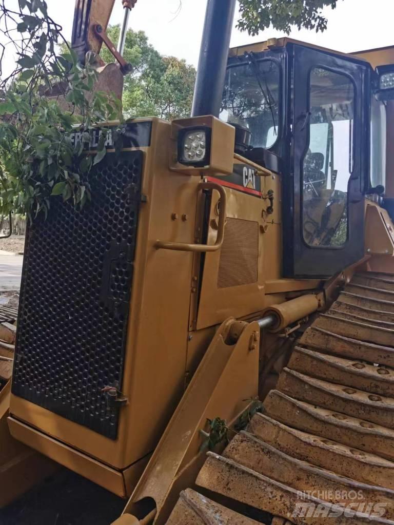 CAT D 4 H Spycharki gąsienicowe