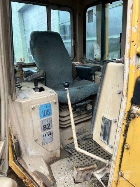 CAT D 5 H II LGP Spycharki gąsienicowe