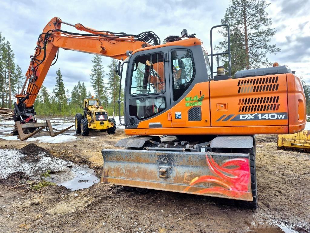 Doosan DX 140 W-3 Koparki kołowe
