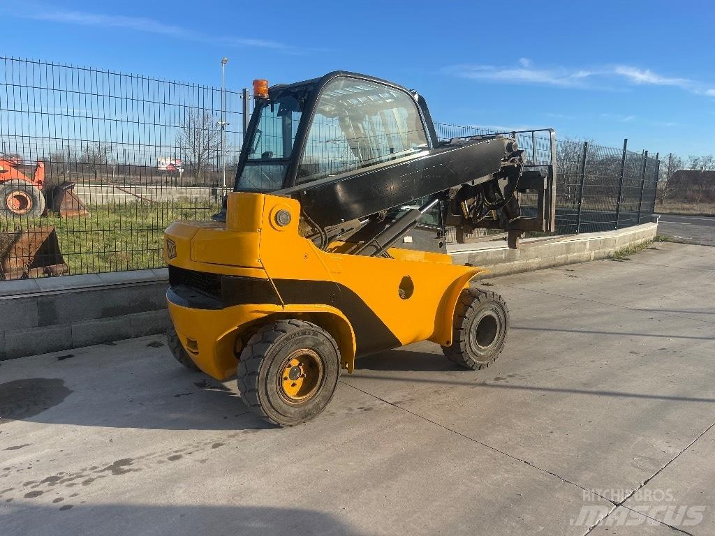 JCB TLT 30 D 4x4 Ładowarki teleskopowe