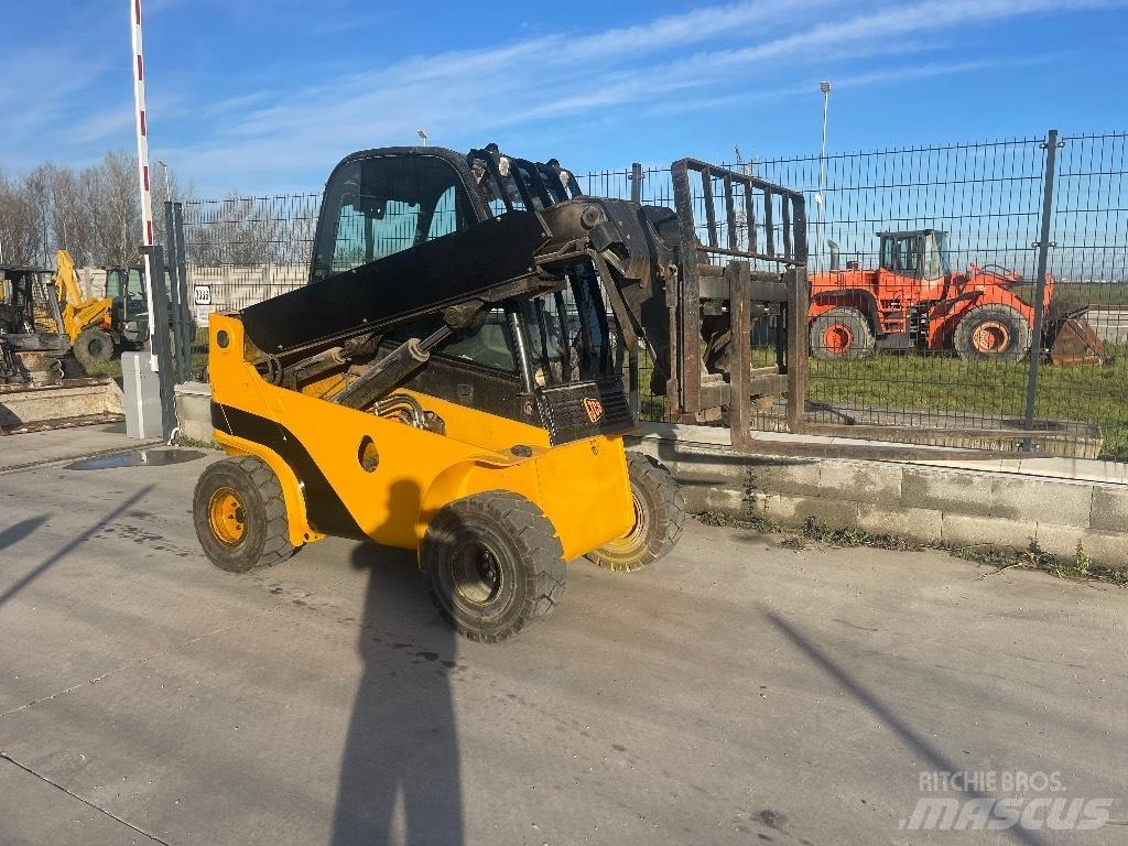 JCB TLT 30 D 4x4 Ładowarki teleskopowe