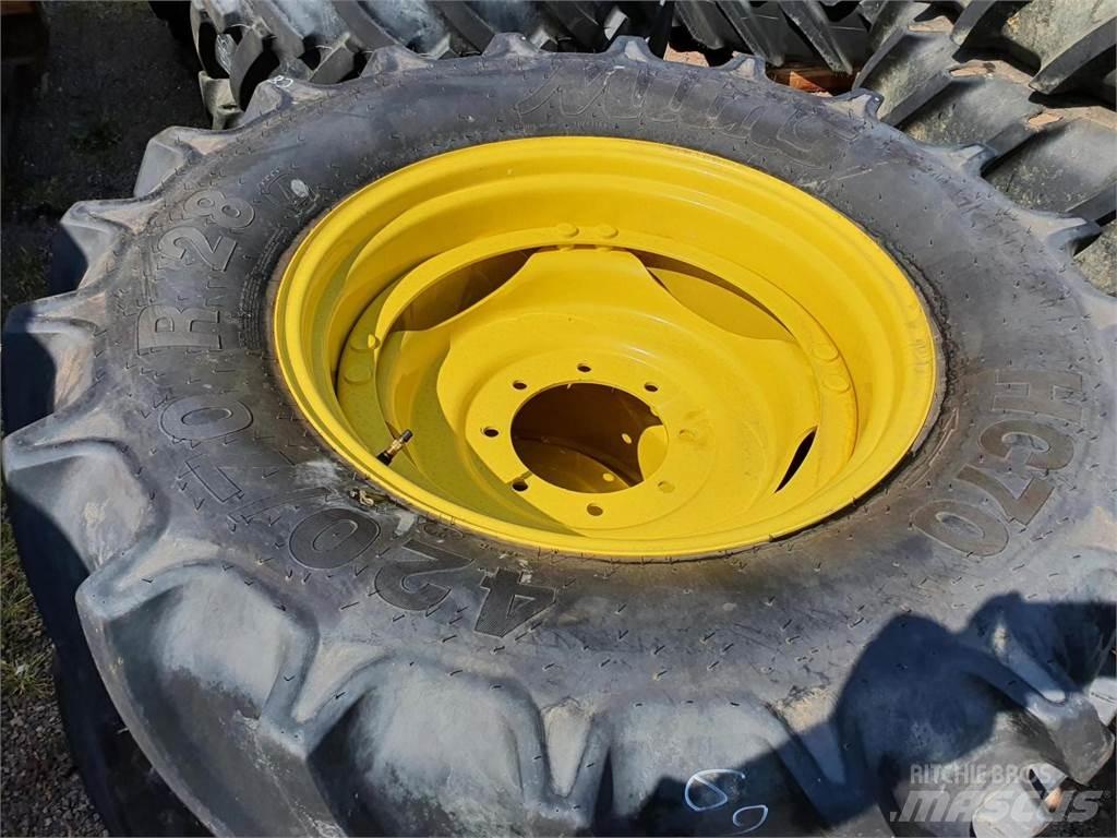 Mitas 420/70R28 x2 Opony, koła i felgi