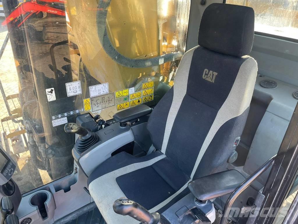 CAT 352 F Koparki gąsienicowe