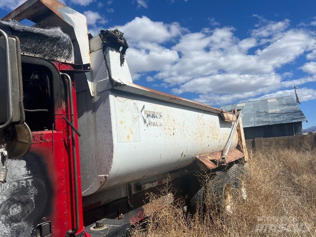 Peterbilt 377 Wywrotki