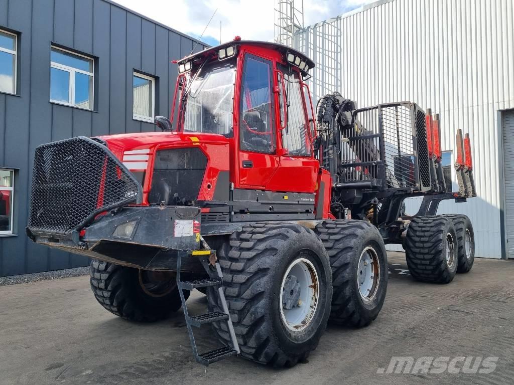 Komatsu 895 Forwardery