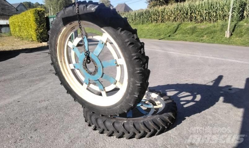 BKT 9.5R44 Opony, koła i felgi