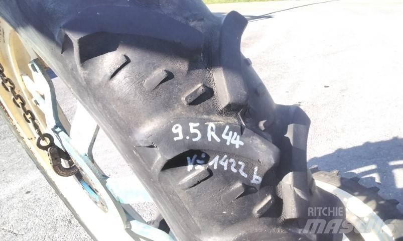BKT 9.5R44 Opony, koła i felgi