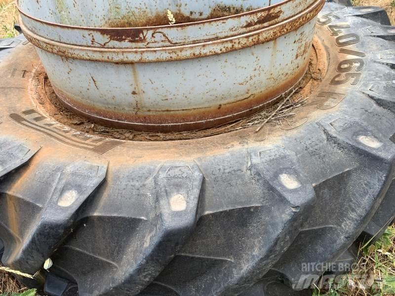 Pirelli 540/65R34 Maszyny rolnicze - Inne