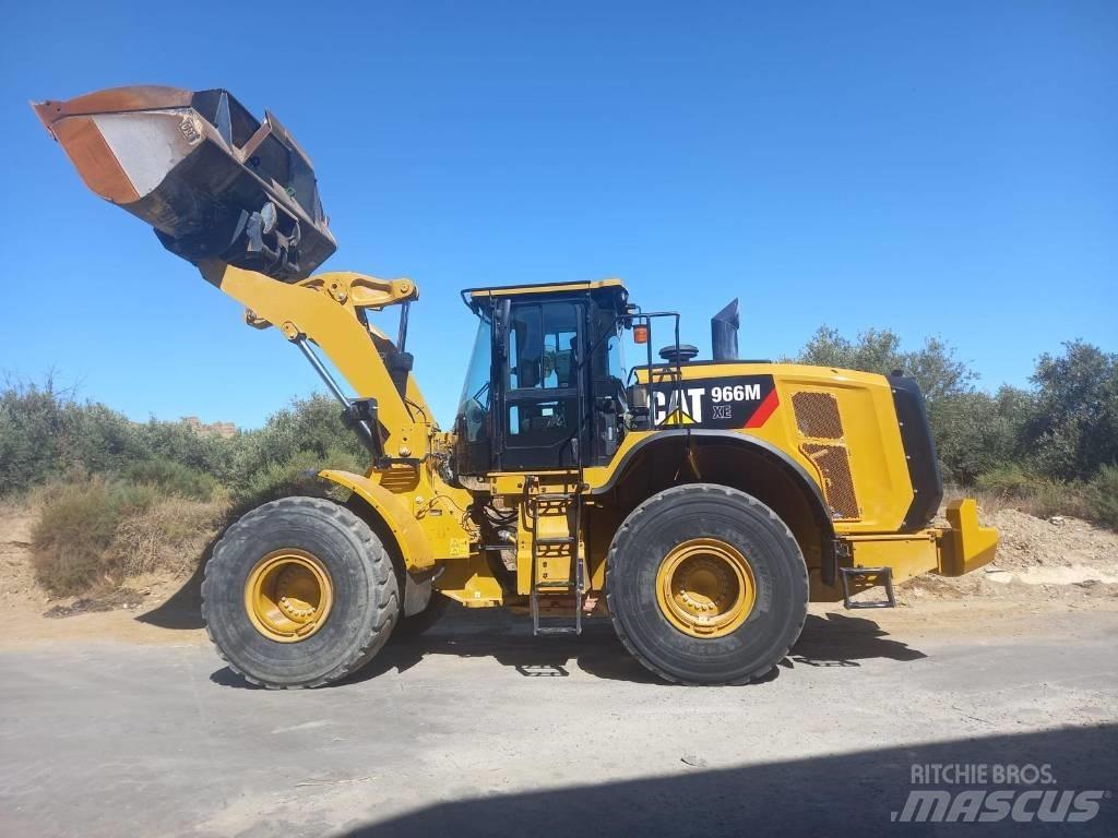 CAT 966 M Ładowarki kołowe