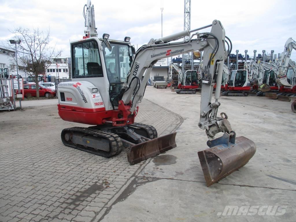 Takeuchi TB 230 Minikoparki