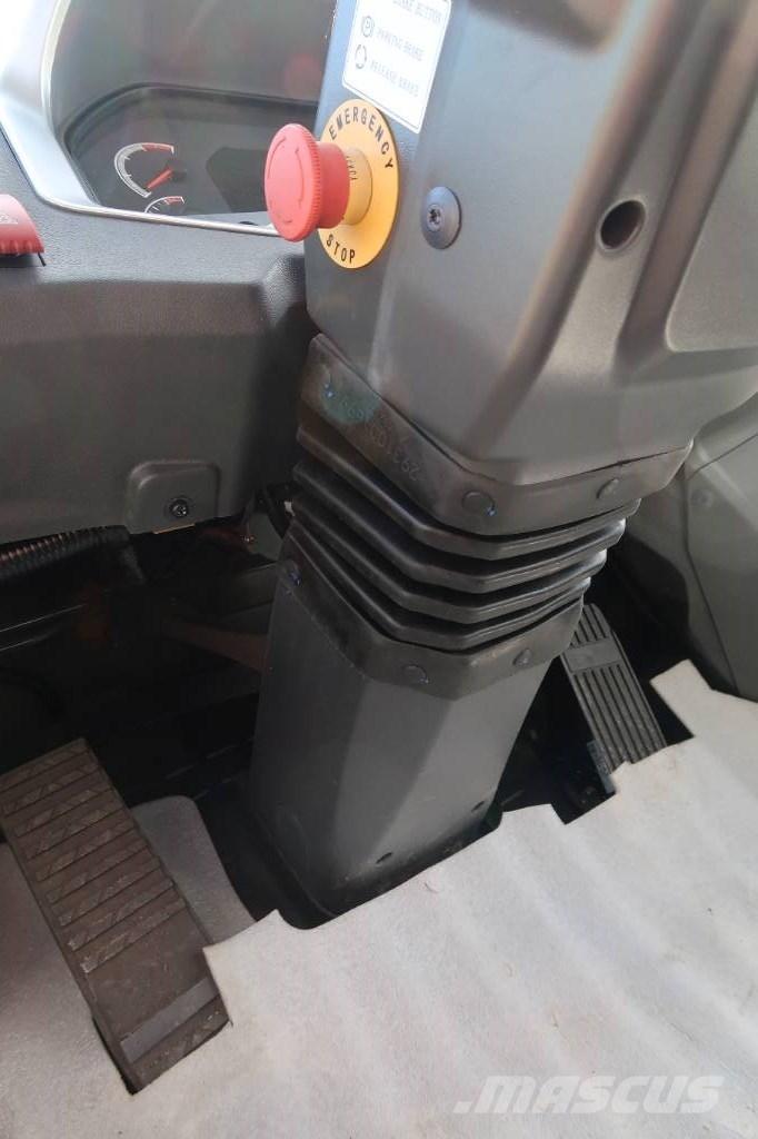 SDLG L958HEV Ładowarki kołowe