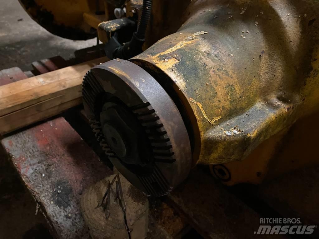 Volvo L90F / L 90 F Mosty, wały i osie