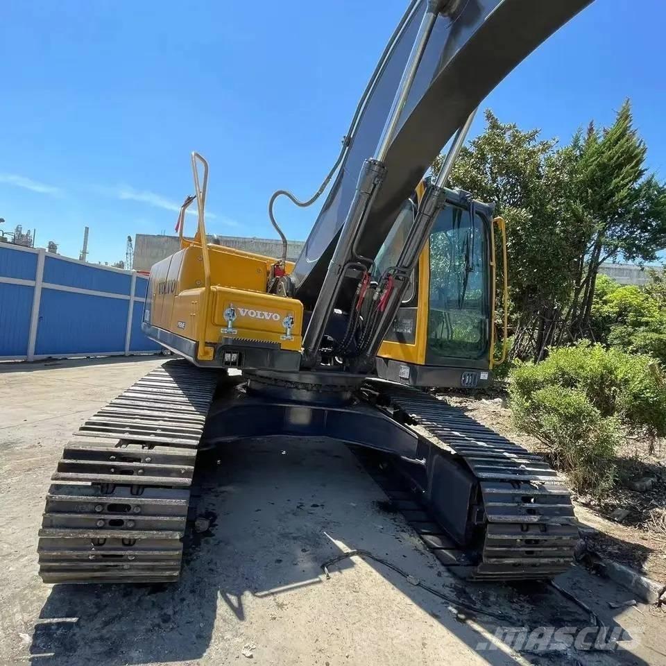 Volvo EC210B Koparki gąsienicowe