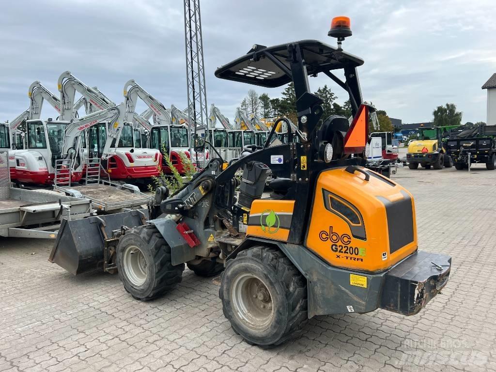 GiANT 2200E Miniładowarki