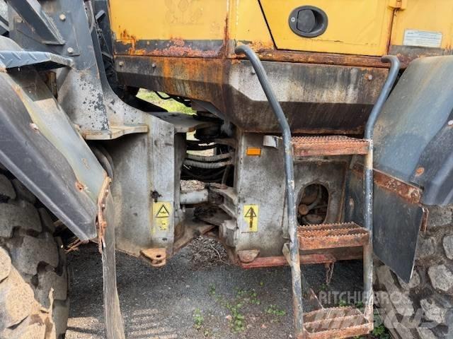 Komatsu WA 200 Ładowarki kołowe