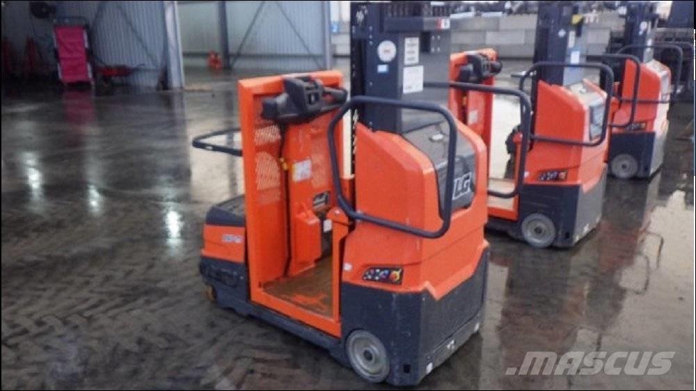 JLG DSP-M Wózki kompletacyjne wysoko unoszące