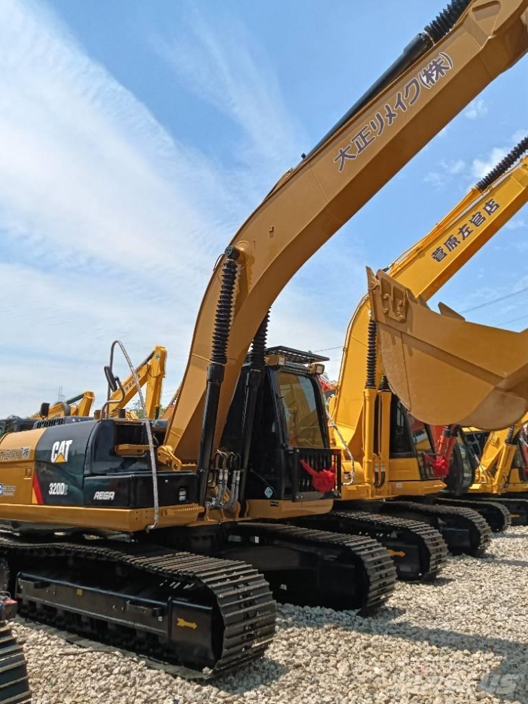 CAT 320D2 Midikoparki  7t - 12t