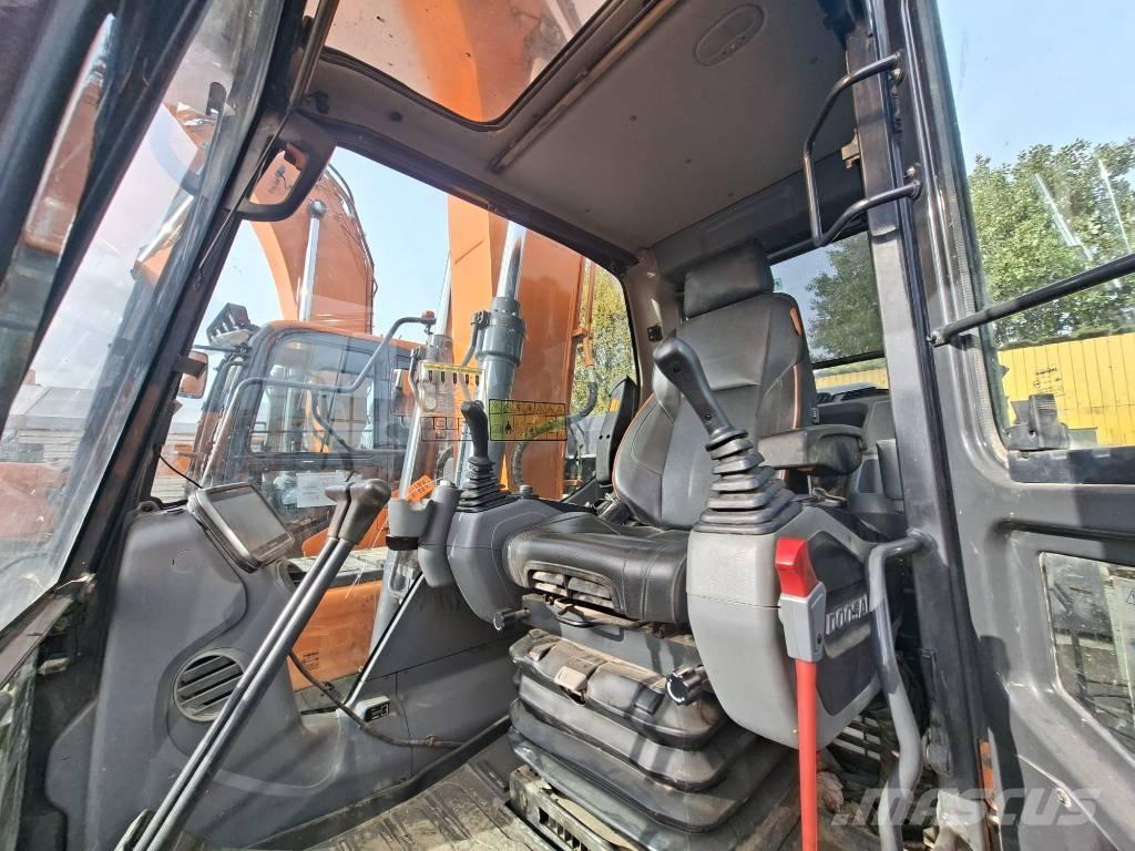 Doosan DX 140 LC Koparki gąsienicowe