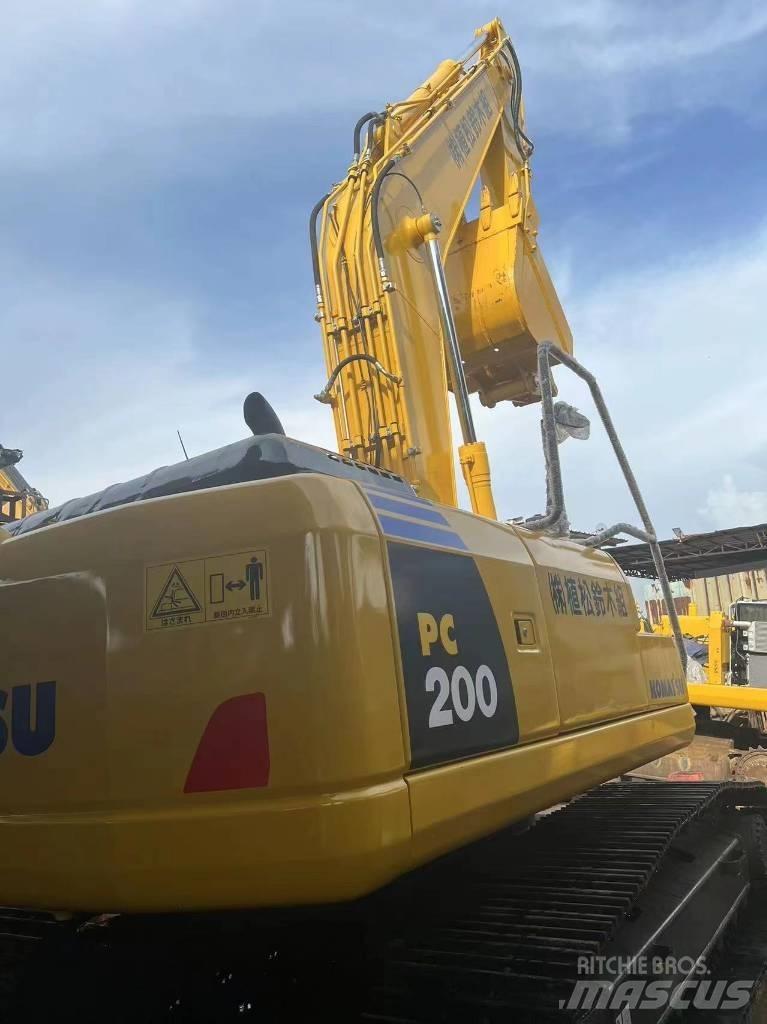 Komatsu PC 200-8N1 Koparki gąsienicowe