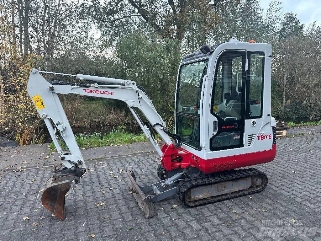Takeuchi TB 016 Minikoparki