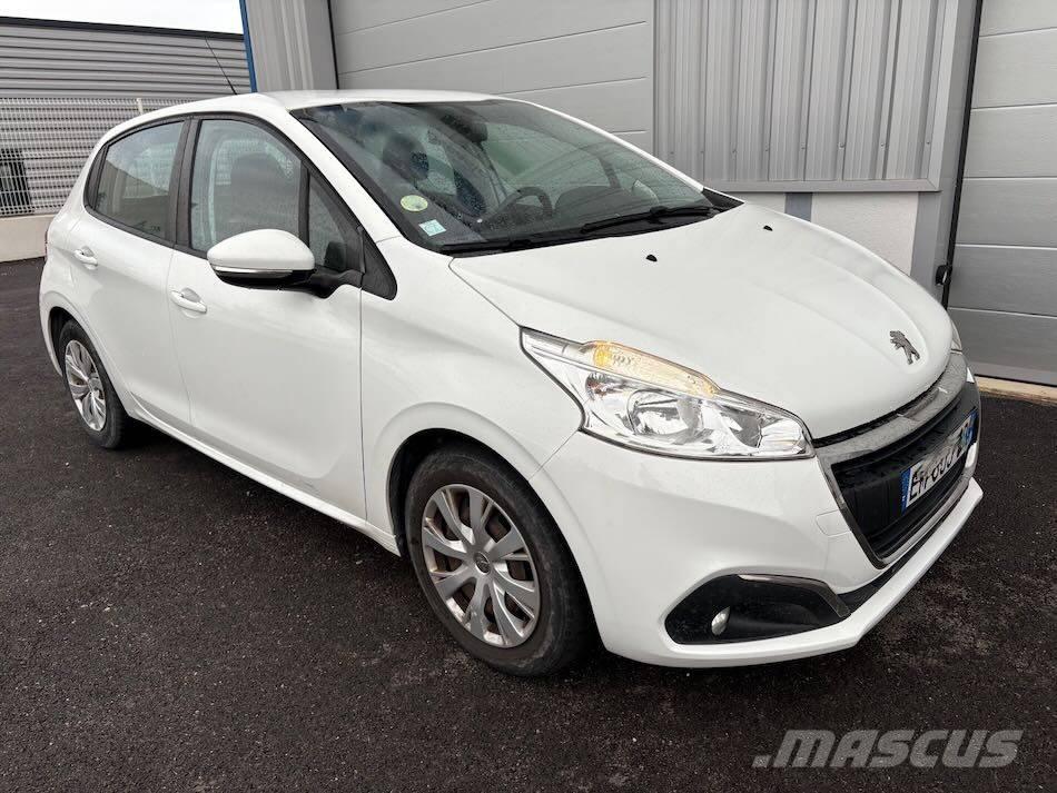 Peugeot 208 Samochody osobowe