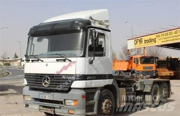 Mercedes-Benz 2531 Kontenerowce / BDF