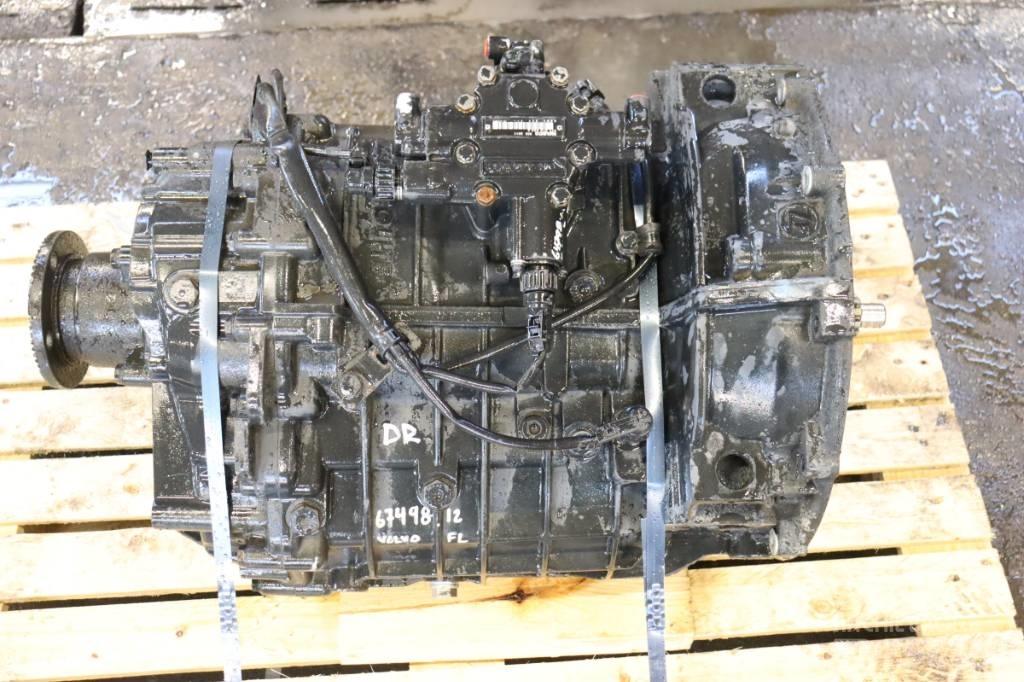 Volvo FL 240 Samochody ciężarowe ze skrzynią zamkniętą
